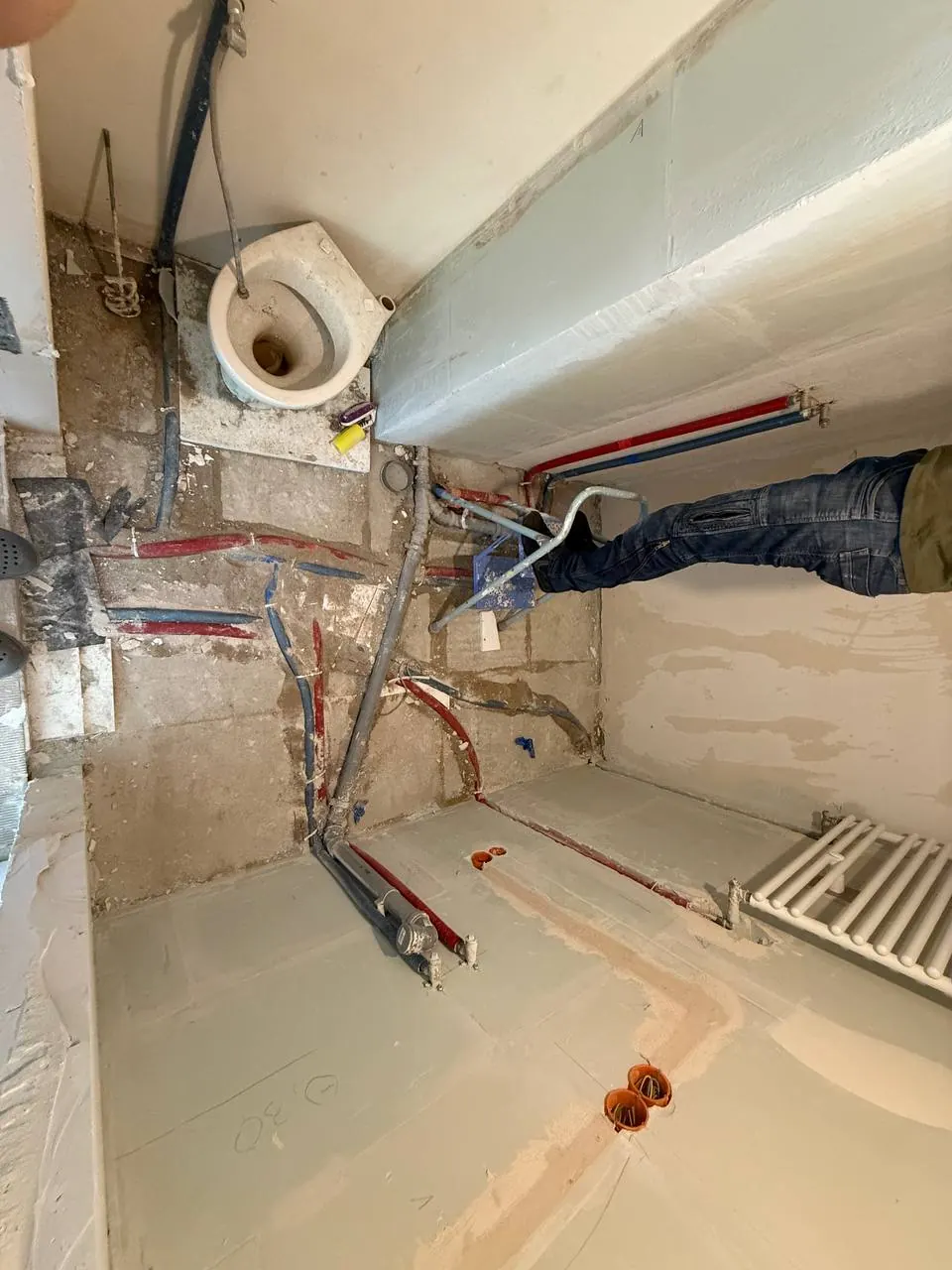 Instalacja podłogowa w łazience - Błonie | DobryHydraulik